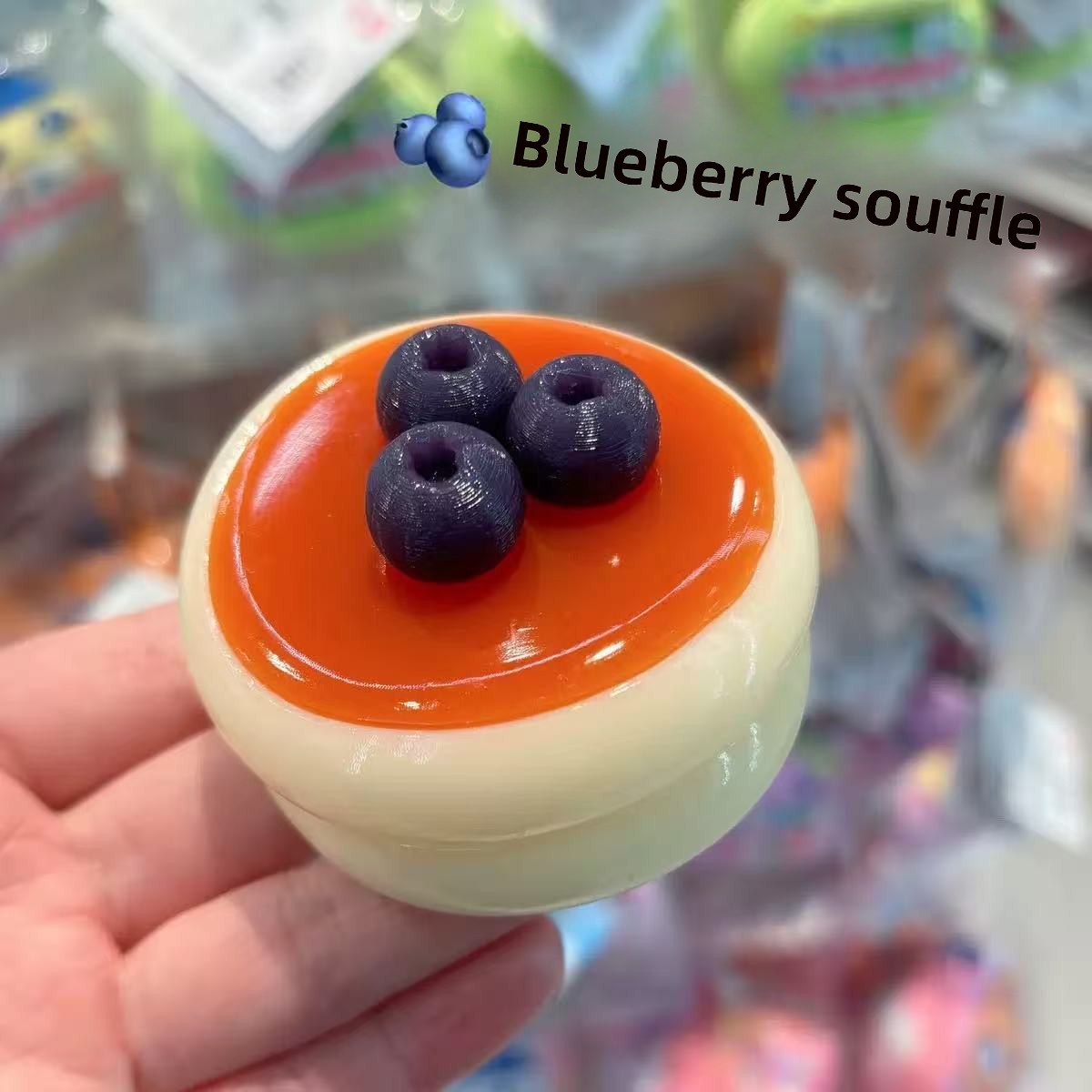 Souffl� cake squishy toy